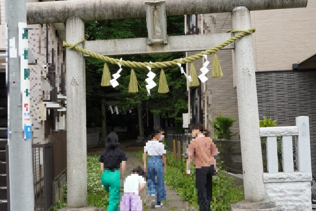 経堂天祖神社の一の鳥居