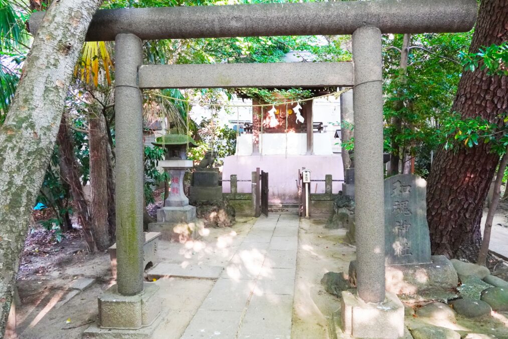 小岩神社 境内摂末社 和霊神社