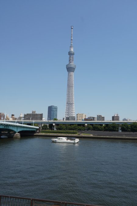 東京スカイツリーと隅田川